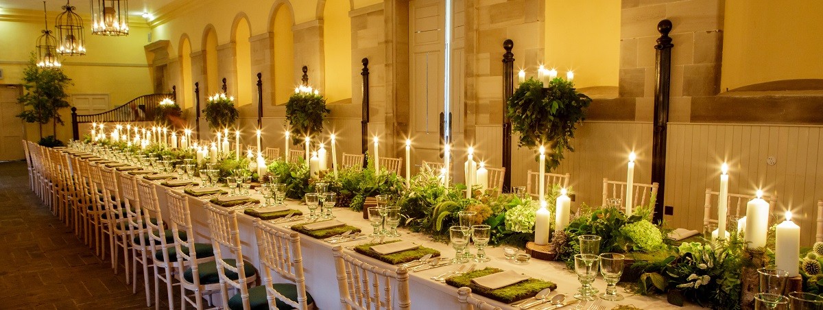 intimate-wedding-dinner-table-at-hopetoun-house