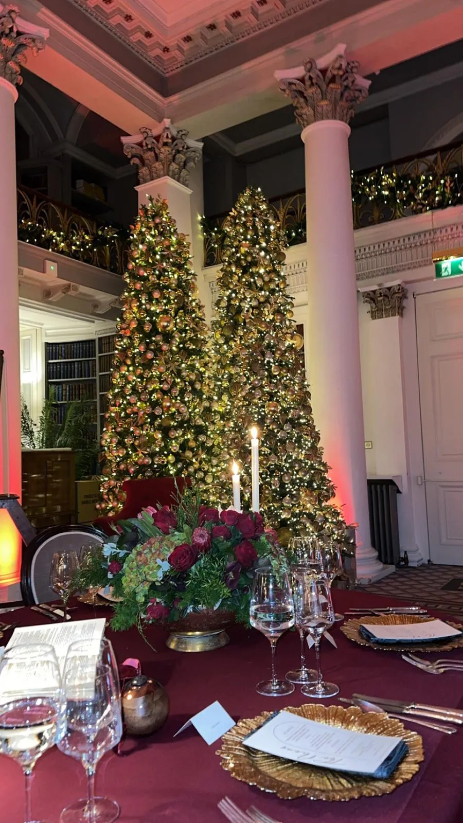 Signet Christmas