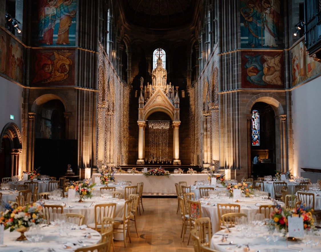 Wedding at Mansfield Traquair